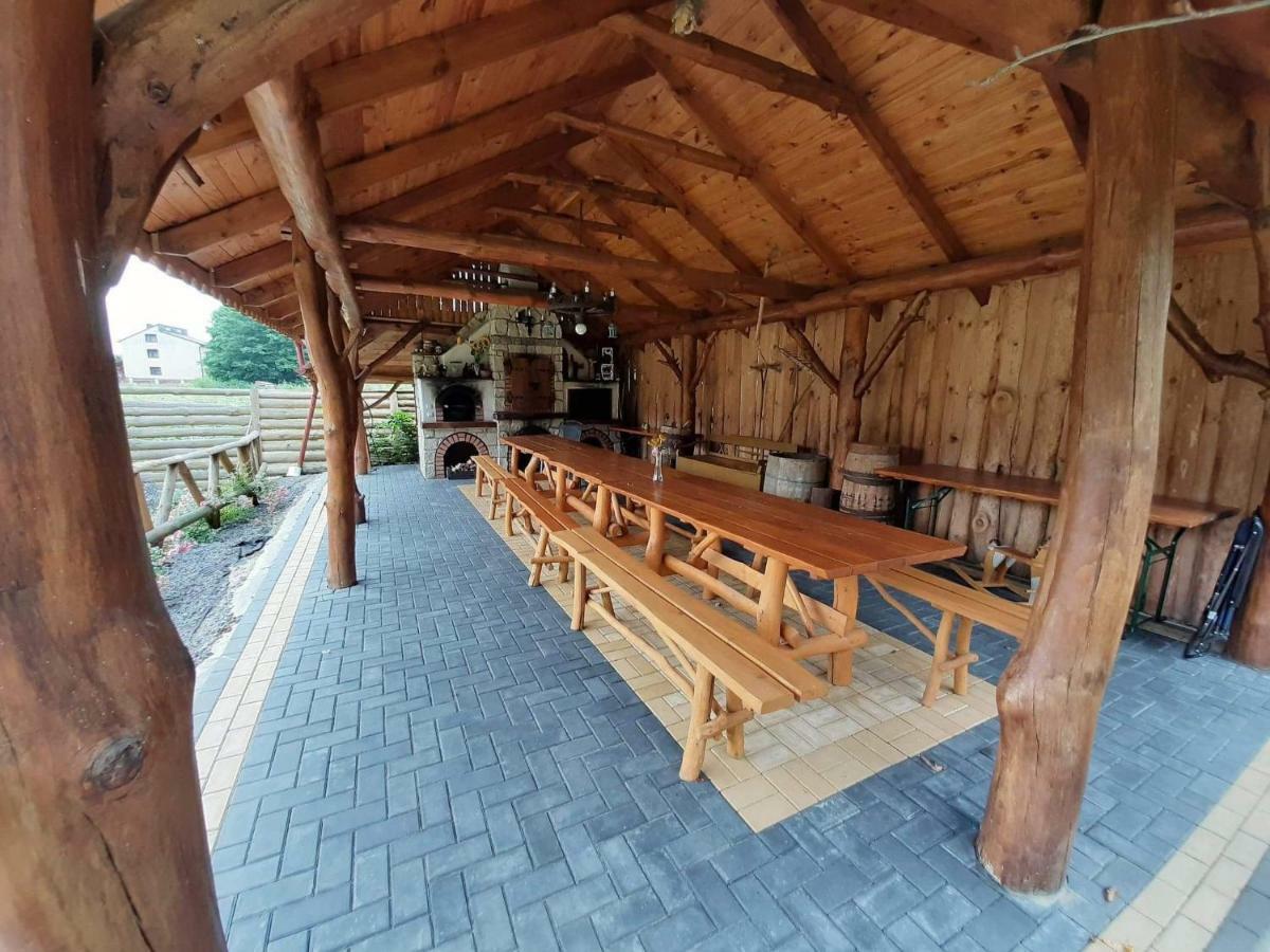 Gospodarstwo Agroturystyczne Pod Lasem Maria Plazio Narol Екстериор снимка