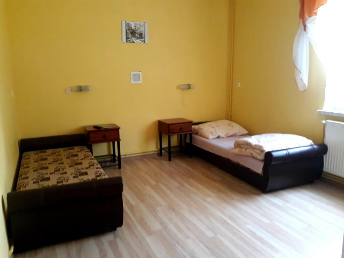 Gospodarstwo Agroturystyczne Pod Lasem Maria Plazio Narol Екстериор снимка